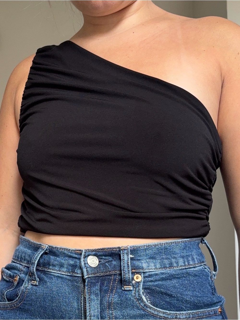 Forever 21 black ruched one-shoulder crop top